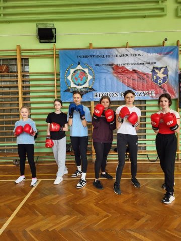 b_1024_768_0_00_images_2022_2023_kwiecien_samoobrona_339311098_6020012114761902_8012178723735162045_n